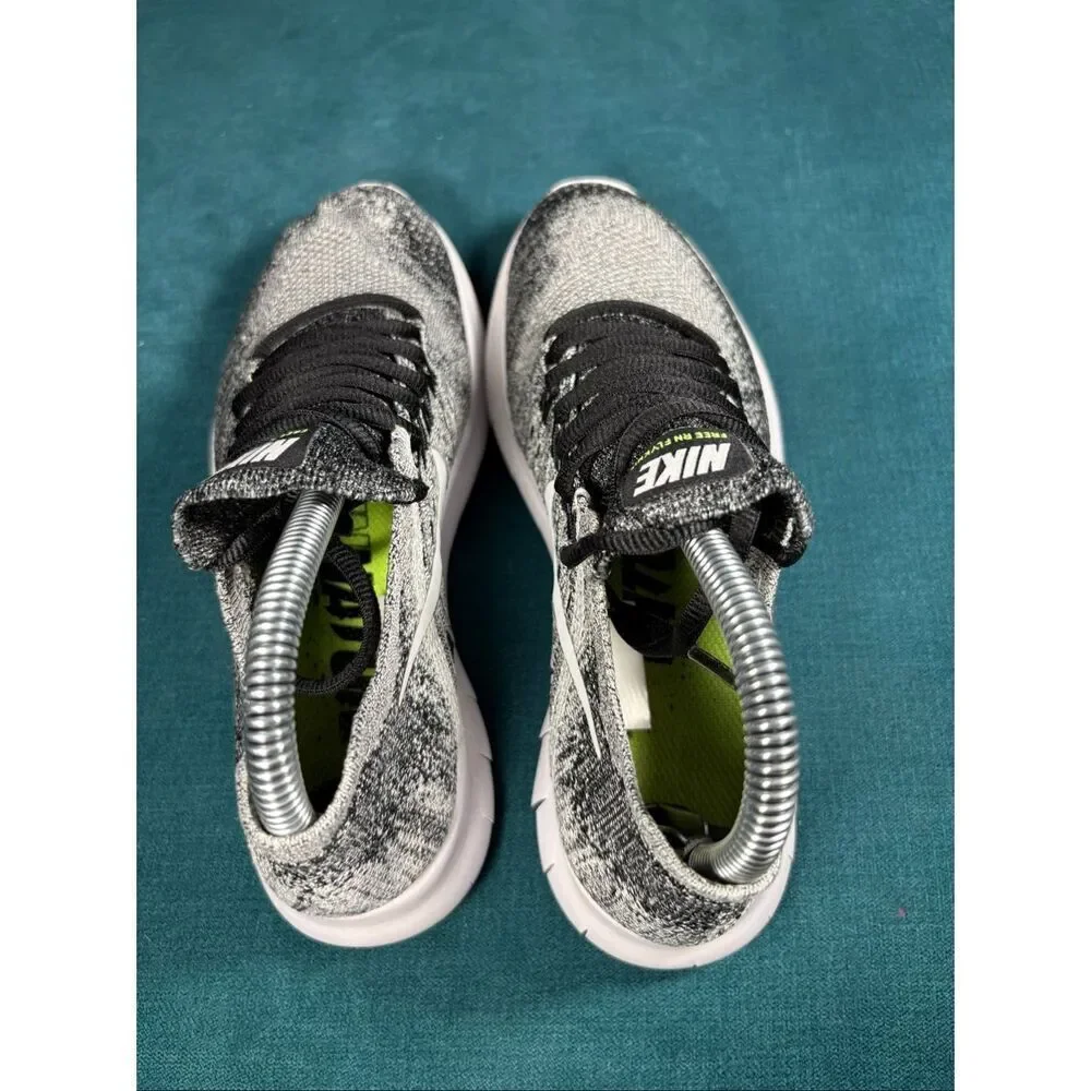 Nike Free RN Flyknit Gray White Running Shoes Women’s Size 7 Lightweight Sneaker